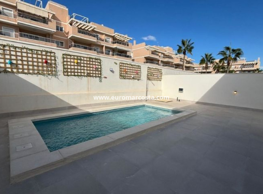 Sale - Villa - Orihuela Costa