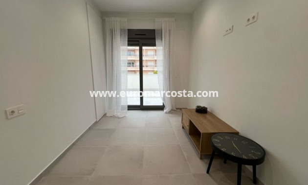 Sale - Villa - Orihuela Costa
