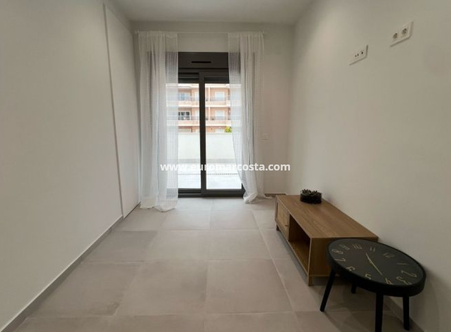 Sale - Villa - Orihuela Costa