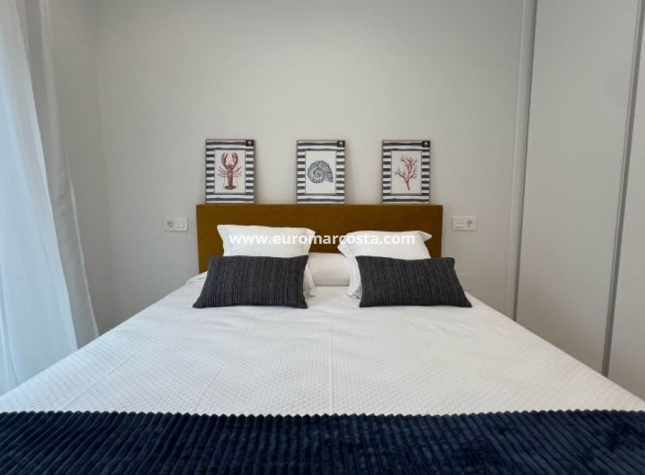 Sale - Villa - Orihuela Costa