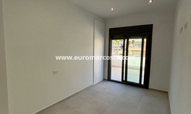 Sale - Villa - Orihuela Costa