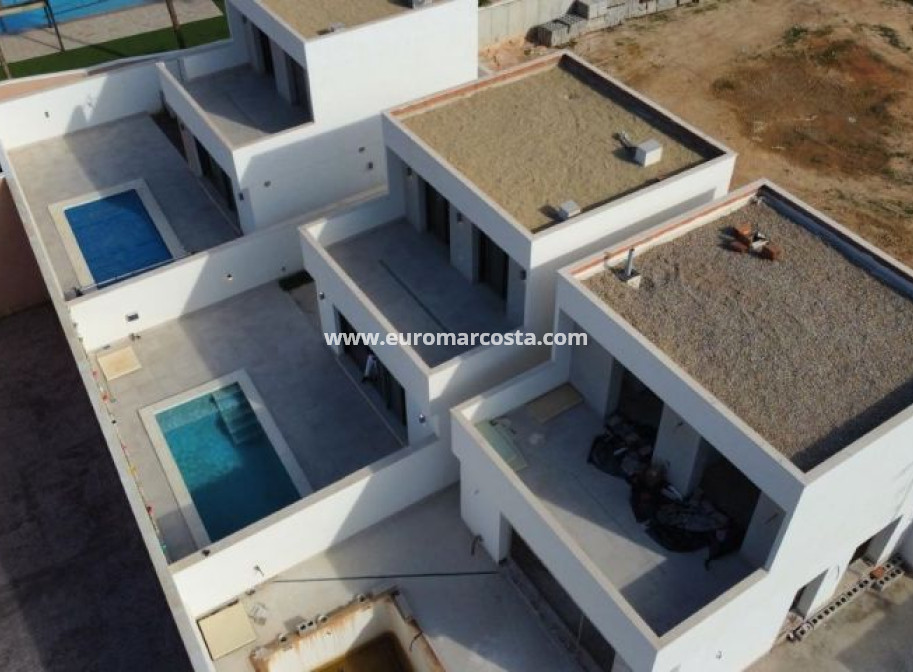 Sale - Villa - Orihuela Costa