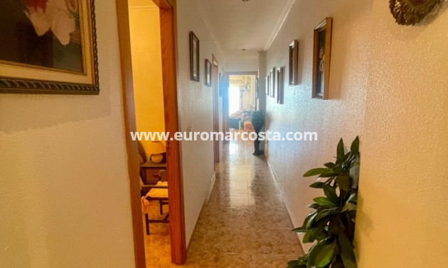 Objekte zum Wiederverkauf - Wohnung - Torrevieja - TORREVIEJA