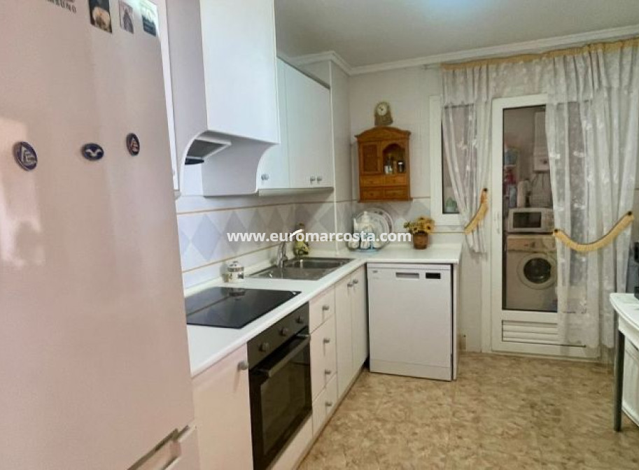 Objekte zum Wiederverkauf - Wohnung - Torrevieja - TORREVIEJA