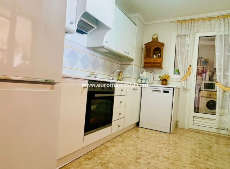 Objekte zum Wiederverkauf - Wohnung - Torrevieja - TORREVIEJA