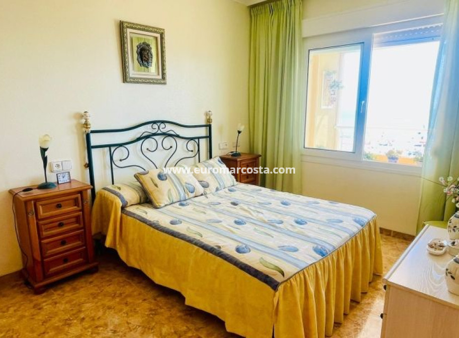Objekte zum Wiederverkauf - Wohnung - Torrevieja - TORREVIEJA