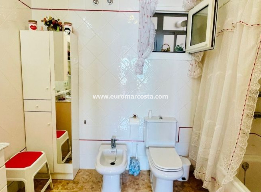 Objekte zum Wiederverkauf - Wohnung - Torrevieja - TORREVIEJA