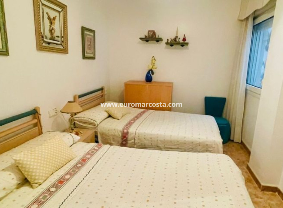 Objekte zum Wiederverkauf - Wohnung - Torrevieja - TORREVIEJA