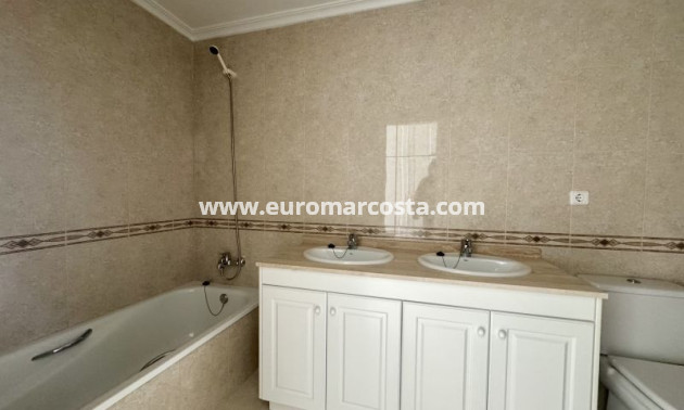 Venta - Apartamento / piso - Orihuela Costa