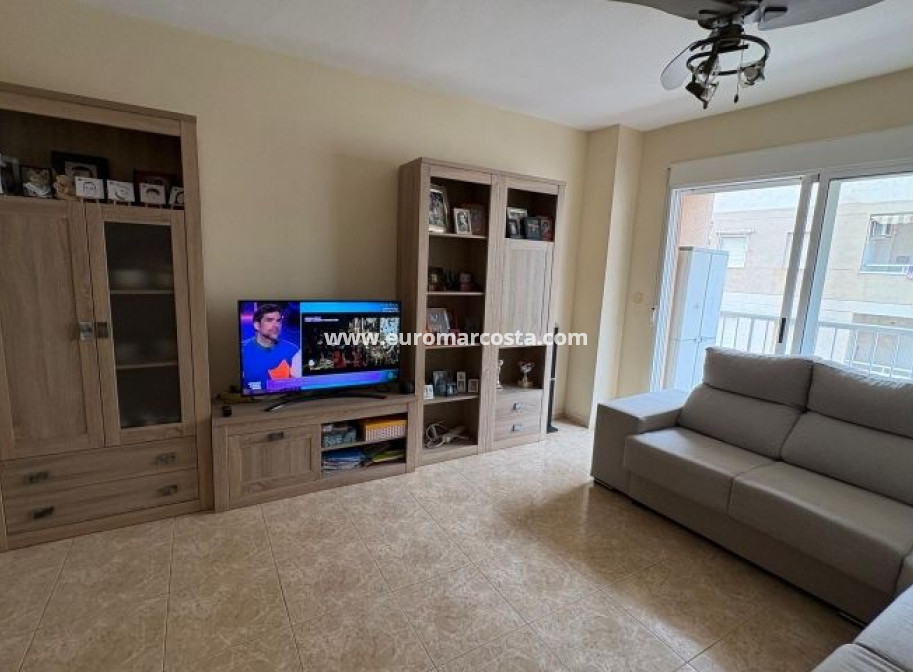 Objekte zum Wiederverkauf - Wohnung - Torrevieja - TORREVIEJA