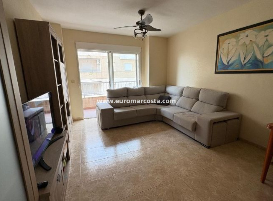 Objekte zum Wiederverkauf - Wohnung - Torrevieja - TORREVIEJA
