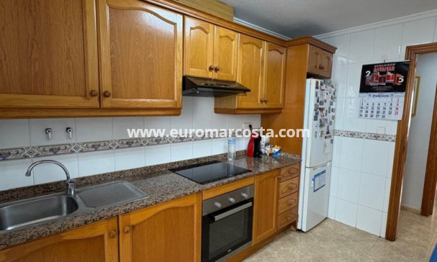 Objekte zum Wiederverkauf - Wohnung - Torrevieja - TORREVIEJA