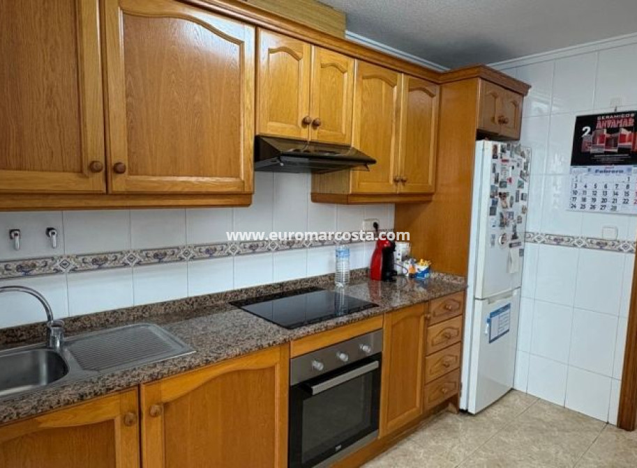 Objekte zum Wiederverkauf - Wohnung - Torrevieja - TORREVIEJA
