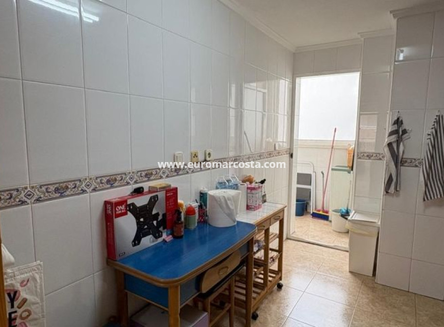 Objekte zum Wiederverkauf - Wohnung - Torrevieja - TORREVIEJA