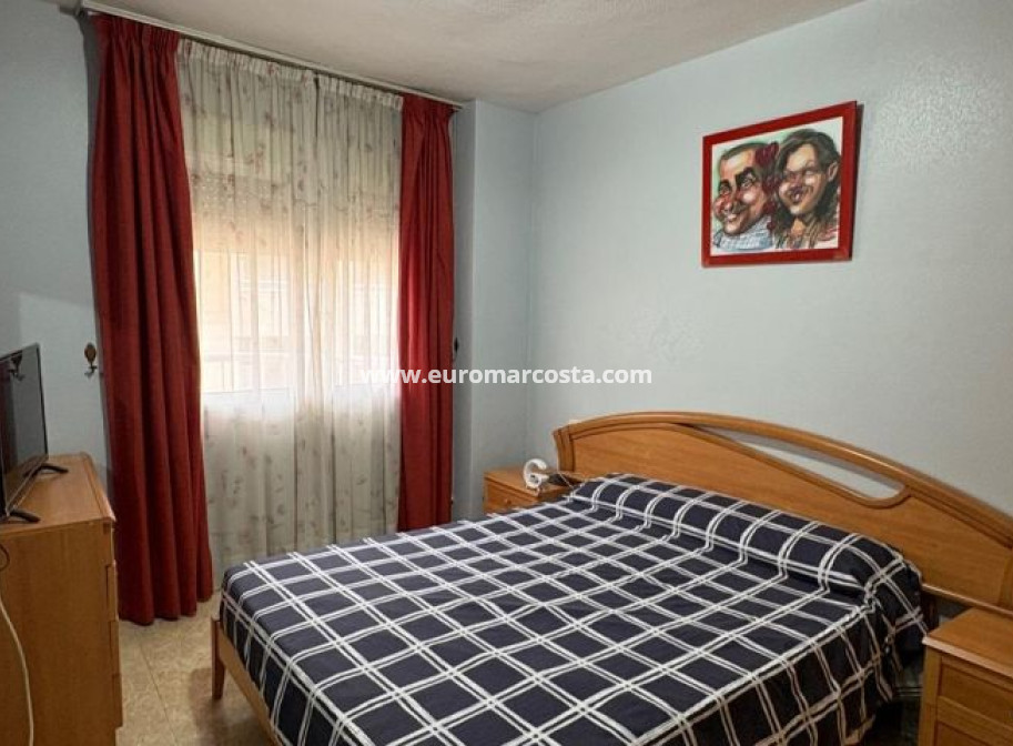 Objekte zum Wiederverkauf - Wohnung - Torrevieja - TORREVIEJA