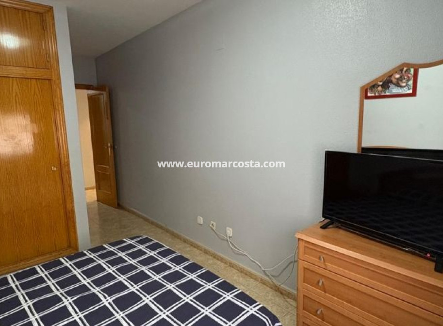 Objekte zum Wiederverkauf - Wohnung - Torrevieja - TORREVIEJA