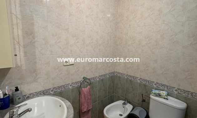 Objekte zum Wiederverkauf - Wohnung - Torrevieja - TORREVIEJA