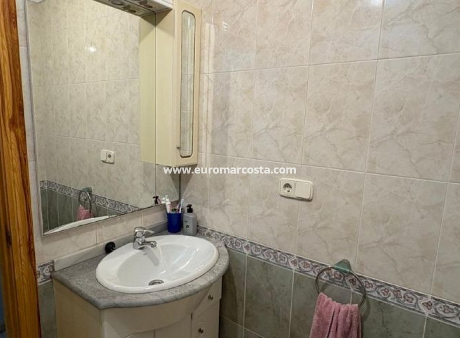 Objekte zum Wiederverkauf - Wohnung - Torrevieja - TORREVIEJA