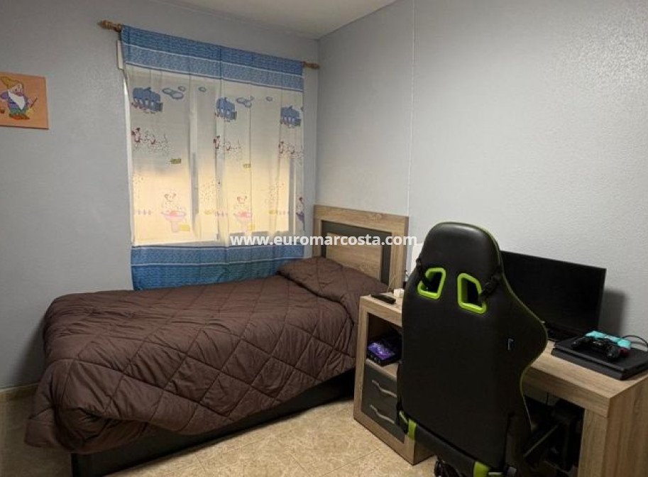 Objekte zum Wiederverkauf - Wohnung - Torrevieja - TORREVIEJA