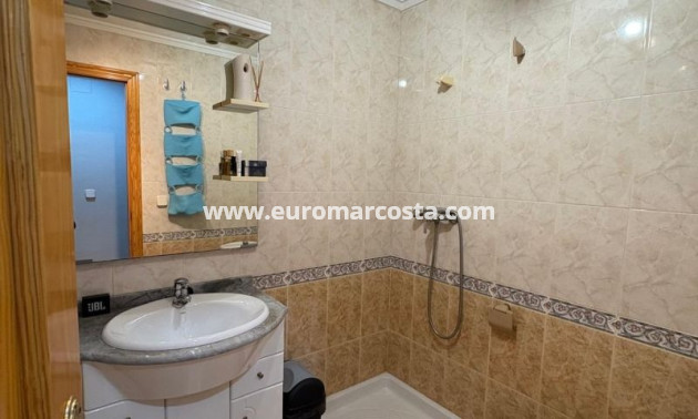 Objekte zum Wiederverkauf - Wohnung - Torrevieja - TORREVIEJA