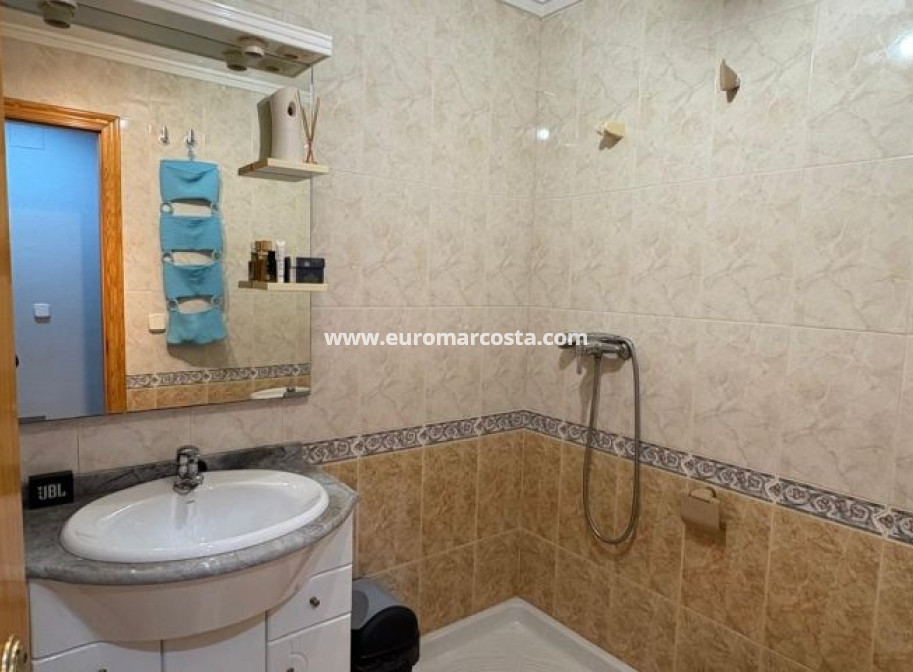 Objekte zum Wiederverkauf - Wohnung - Torrevieja - TORREVIEJA