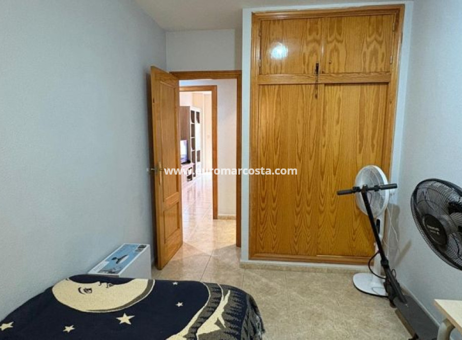Objekte zum Wiederverkauf - Wohnung - Torrevieja - TORREVIEJA