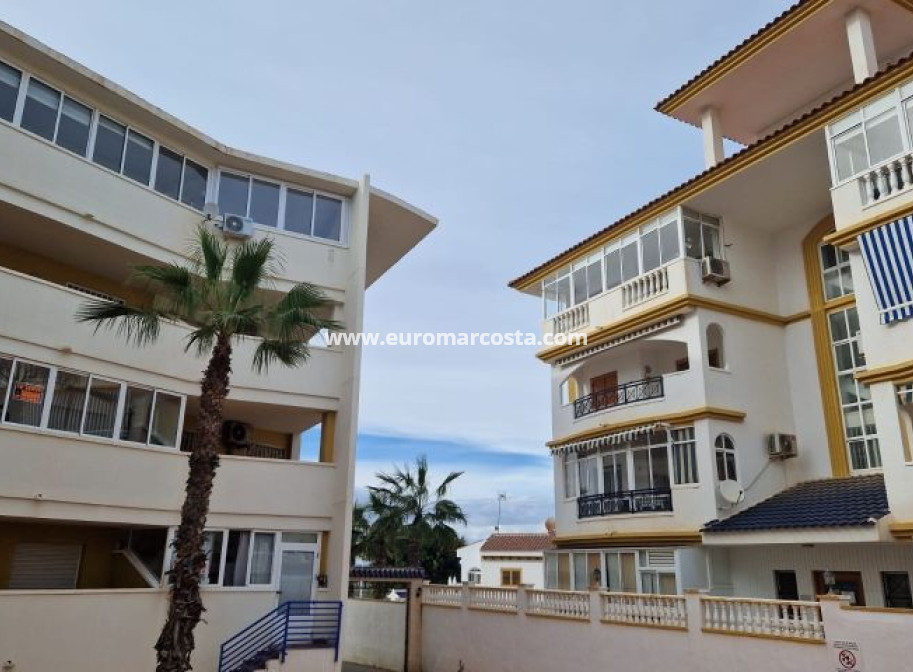 Objekte zum Wiederverkauf - Wohnung - Torrevieja - TORREVIEJA