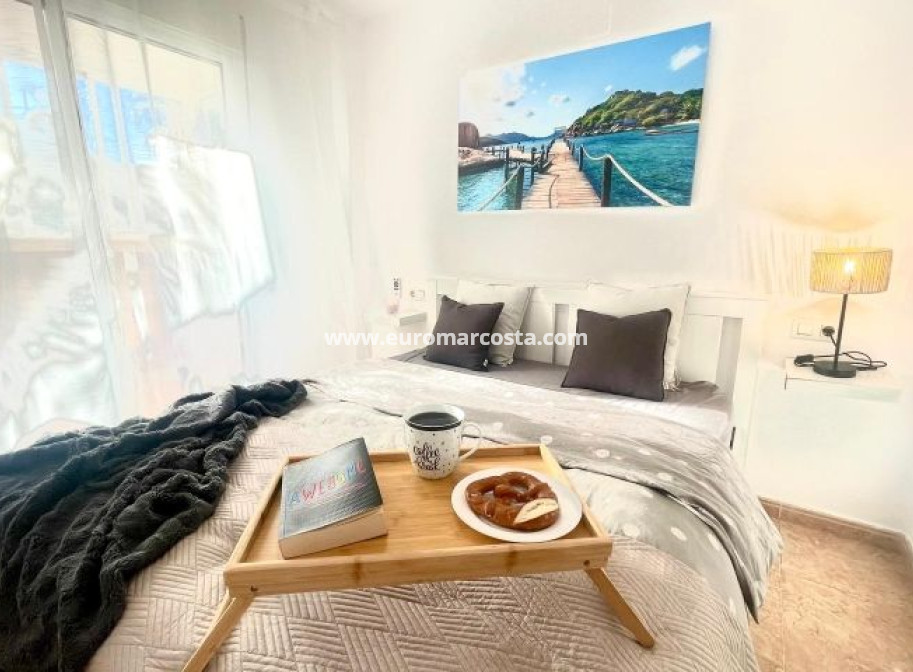 Objekte zum Wiederverkauf - Wohnung - Torrevieja - TORREVIEJA