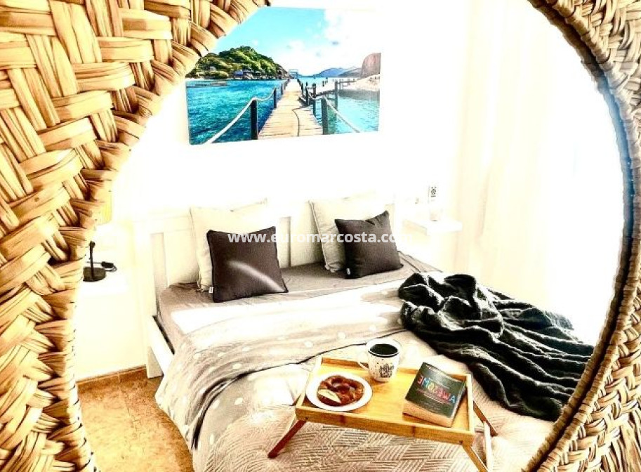 Objekte zum Wiederverkauf - Wohnung - Torrevieja - TORREVIEJA