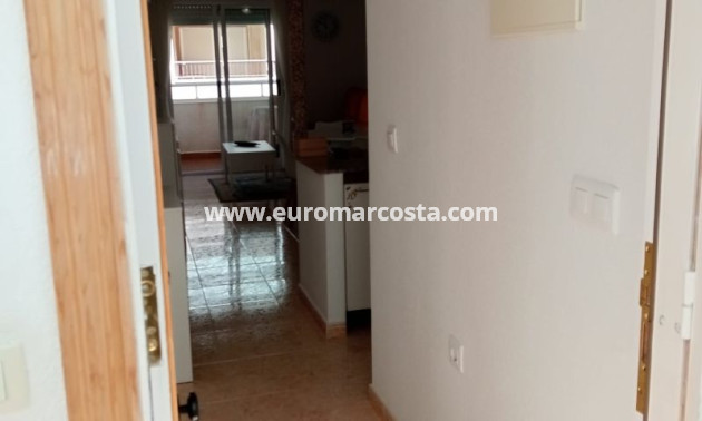 Objekte zum Wiederverkauf - Wohnung - Torrevieja - TORREVIEJA