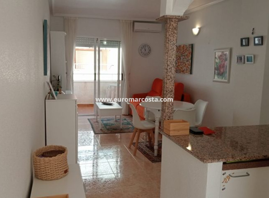 Objekte zum Wiederverkauf - Wohnung - Torrevieja - TORREVIEJA