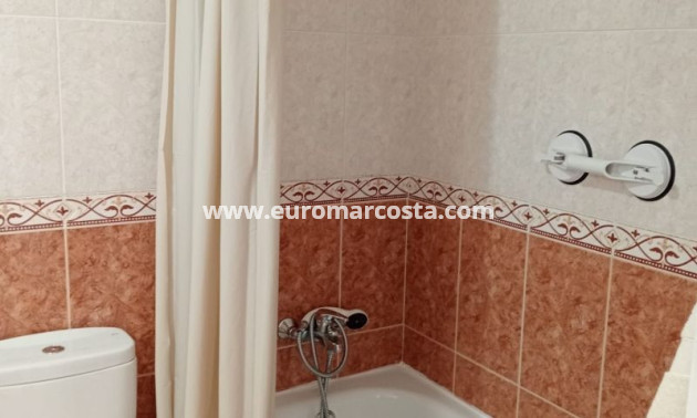 Objekte zum Wiederverkauf - Wohnung - Torrevieja - TORREVIEJA
