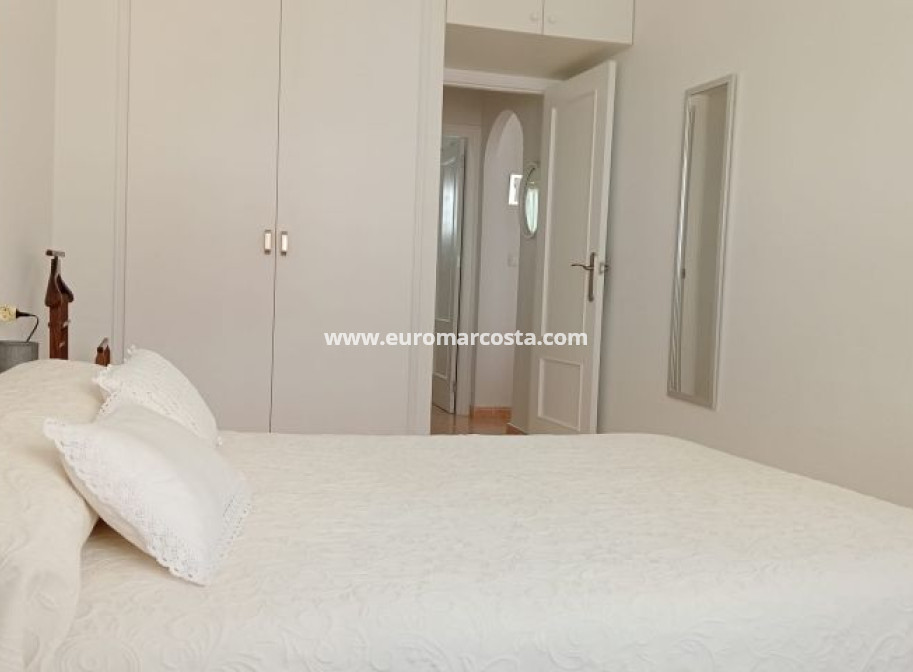 Objekte zum Wiederverkauf - Wohnung - Torrevieja - TORREVIEJA