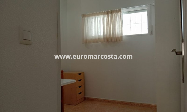 Objekte zum Wiederverkauf - Wohnung - Torrevieja - TORREVIEJA