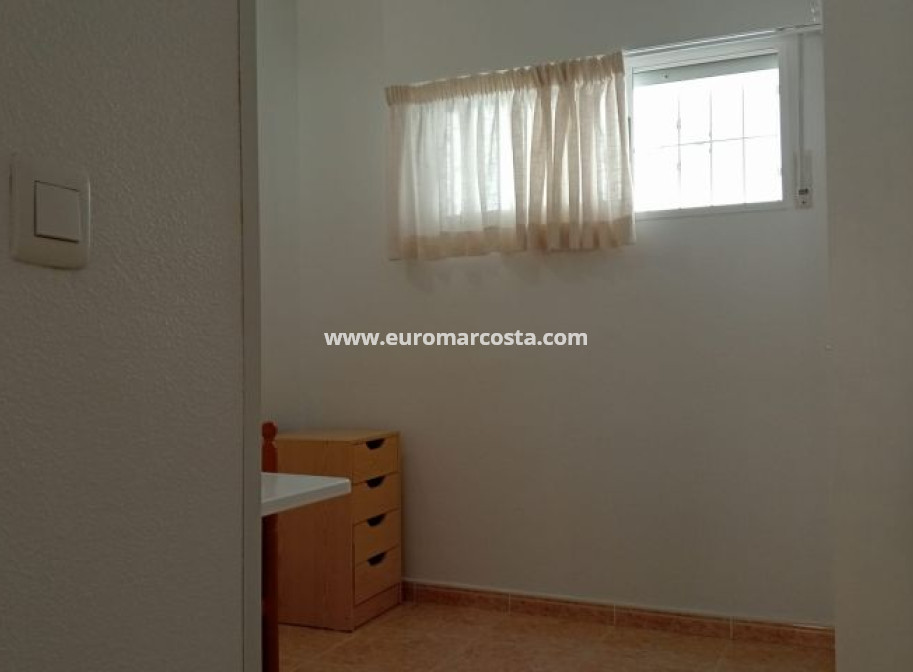 Objekte zum Wiederverkauf - Wohnung - Torrevieja - TORREVIEJA