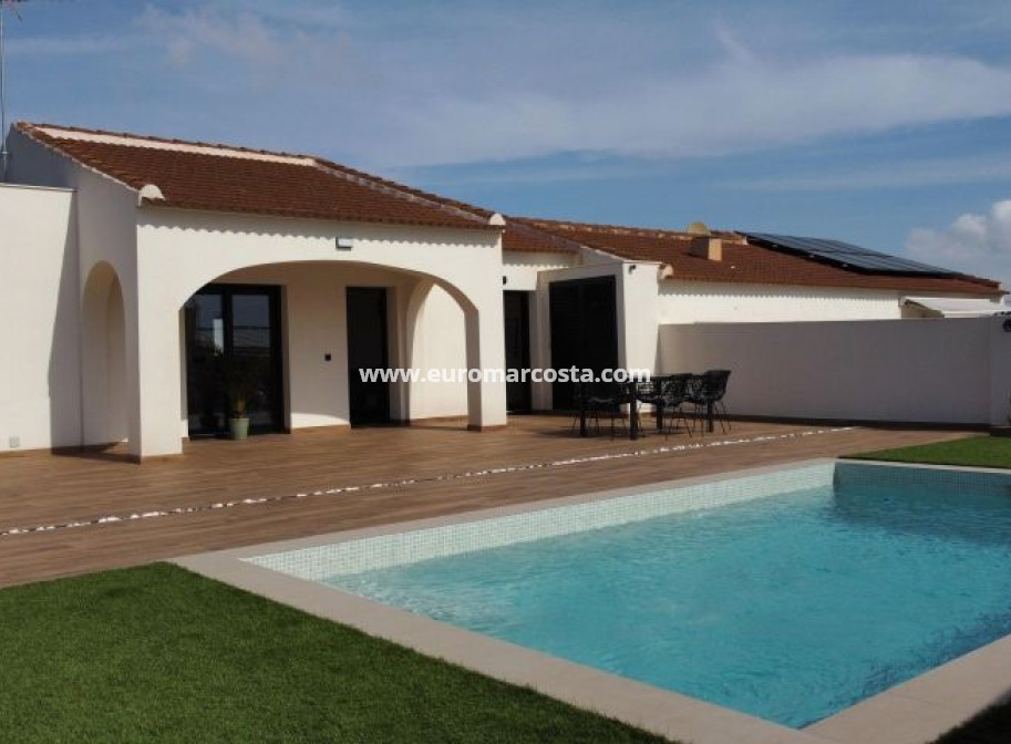Venta - Villa - Torrevieja - TORREVIEJA