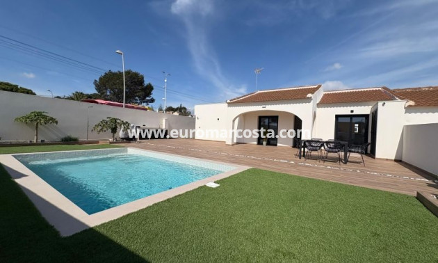 Venta - Villa - Torrevieja - TORREVIEJA