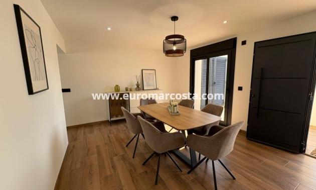 Venta - Villa - Torrevieja - TORREVIEJA