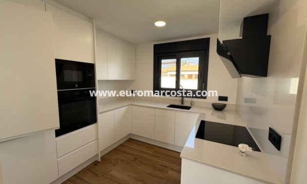 Venta - Villa - Torrevieja - TORREVIEJA