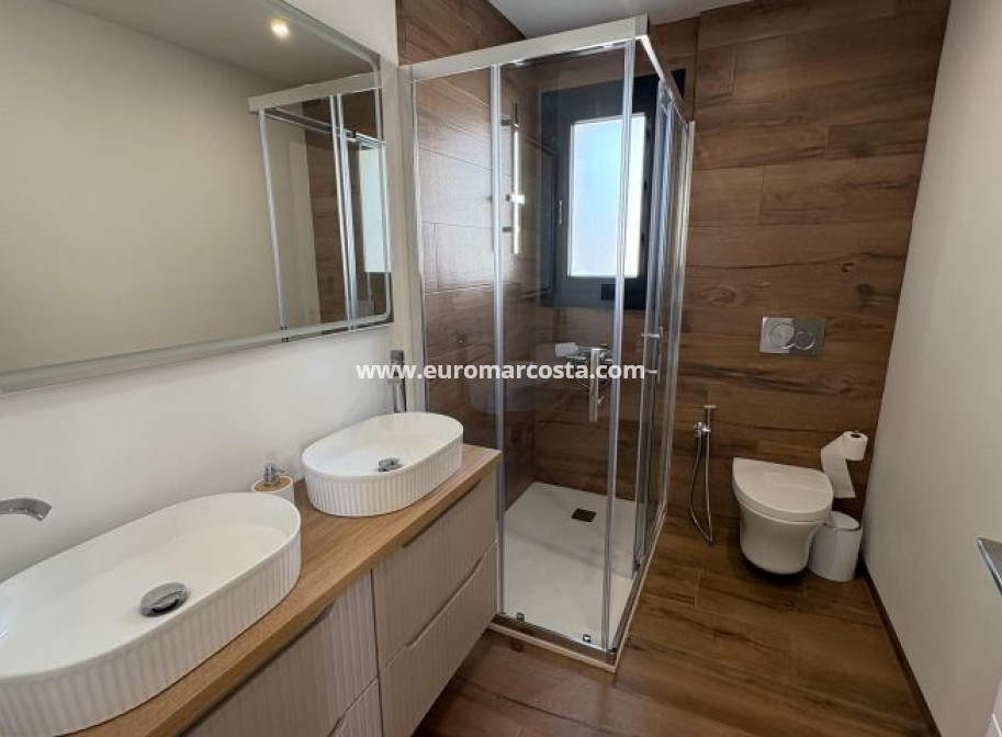 Venta - Villa - Torrevieja - TORREVIEJA