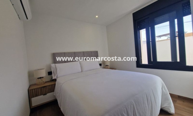 Venta - Villa - Torrevieja - TORREVIEJA