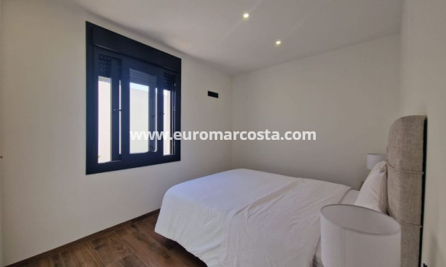 Venta - Villa - Torrevieja - TORREVIEJA