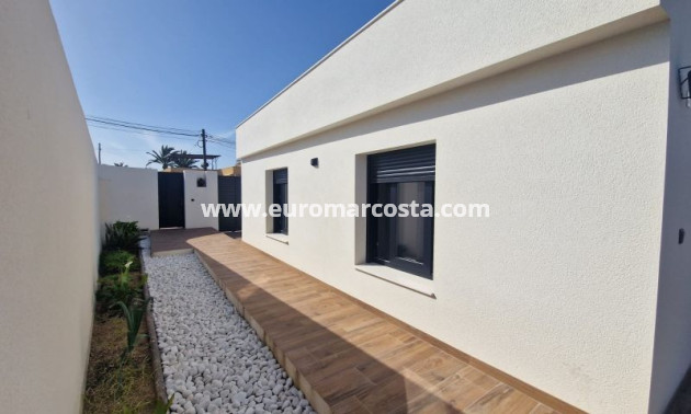 Venta - Villa - Torrevieja - TORREVIEJA