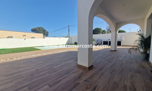 Venta - Villa - Torrevieja - TORREVIEJA