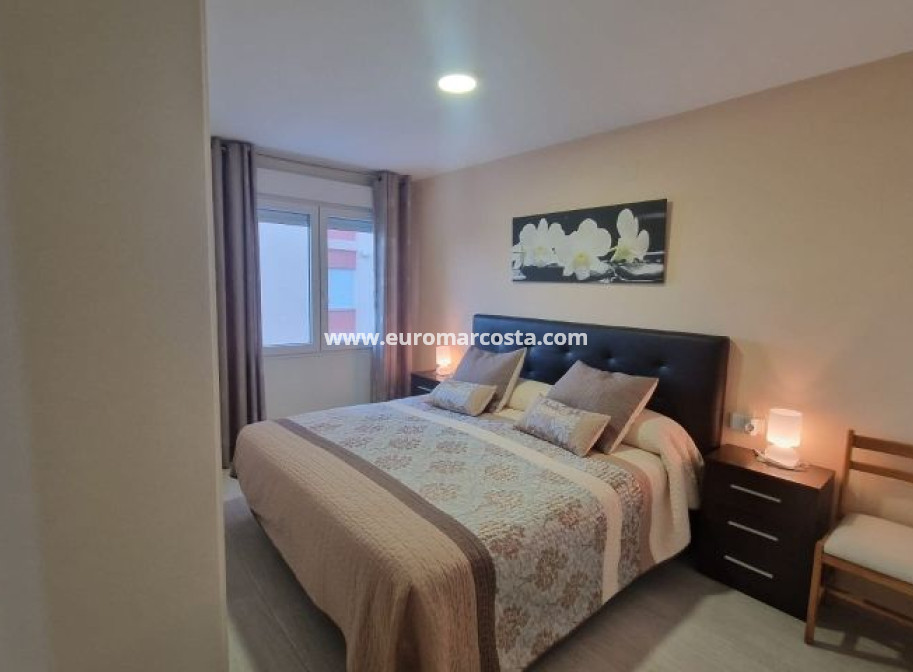 Sale - Apartment / flat - Torrevieja - TORREVIEJA