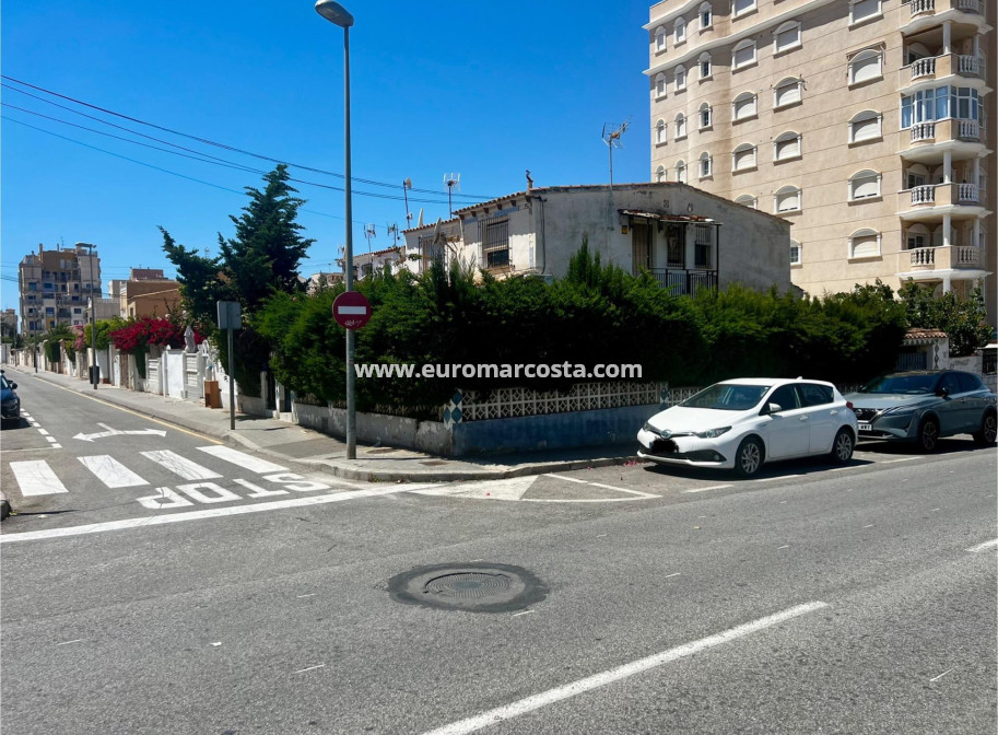Venta - Adosado - Torrevieja - TORREVIEJA