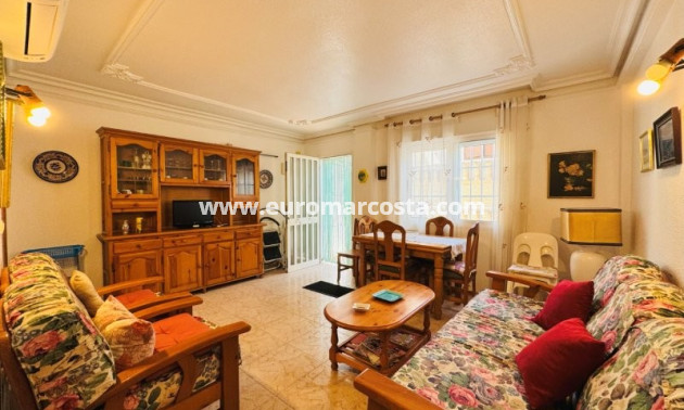 Sale - Townhouse - La Mata
