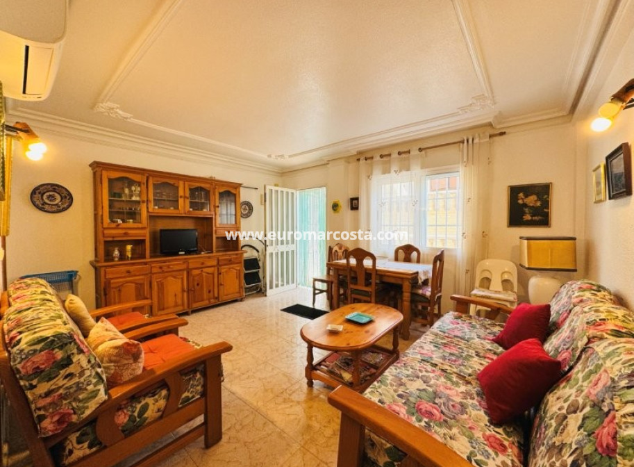 Sale - Townhouse - La Mata