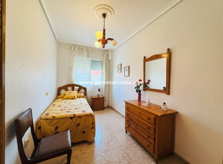 Sale - Townhouse - La Mata