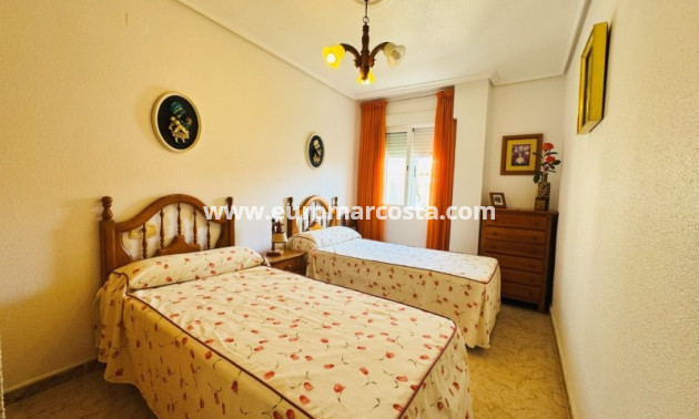Sale - Townhouse - La Mata